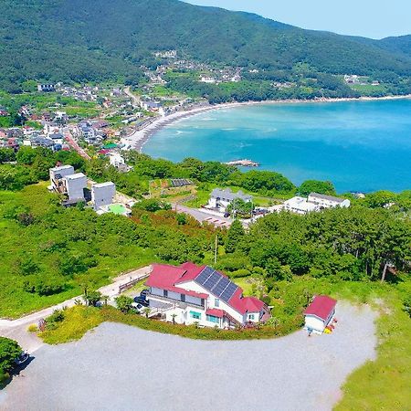 Travel Sketch Pension Geoje Exterior photo