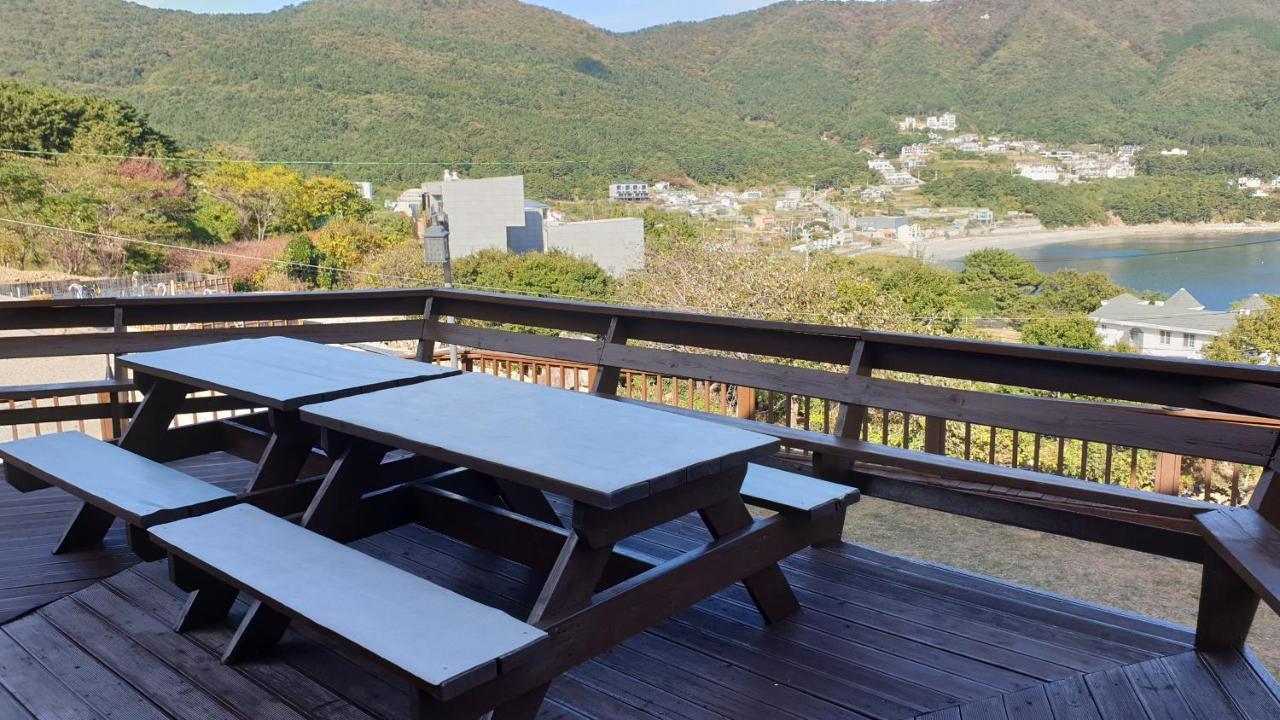 Travel Sketch Pension Geoje Exterior photo