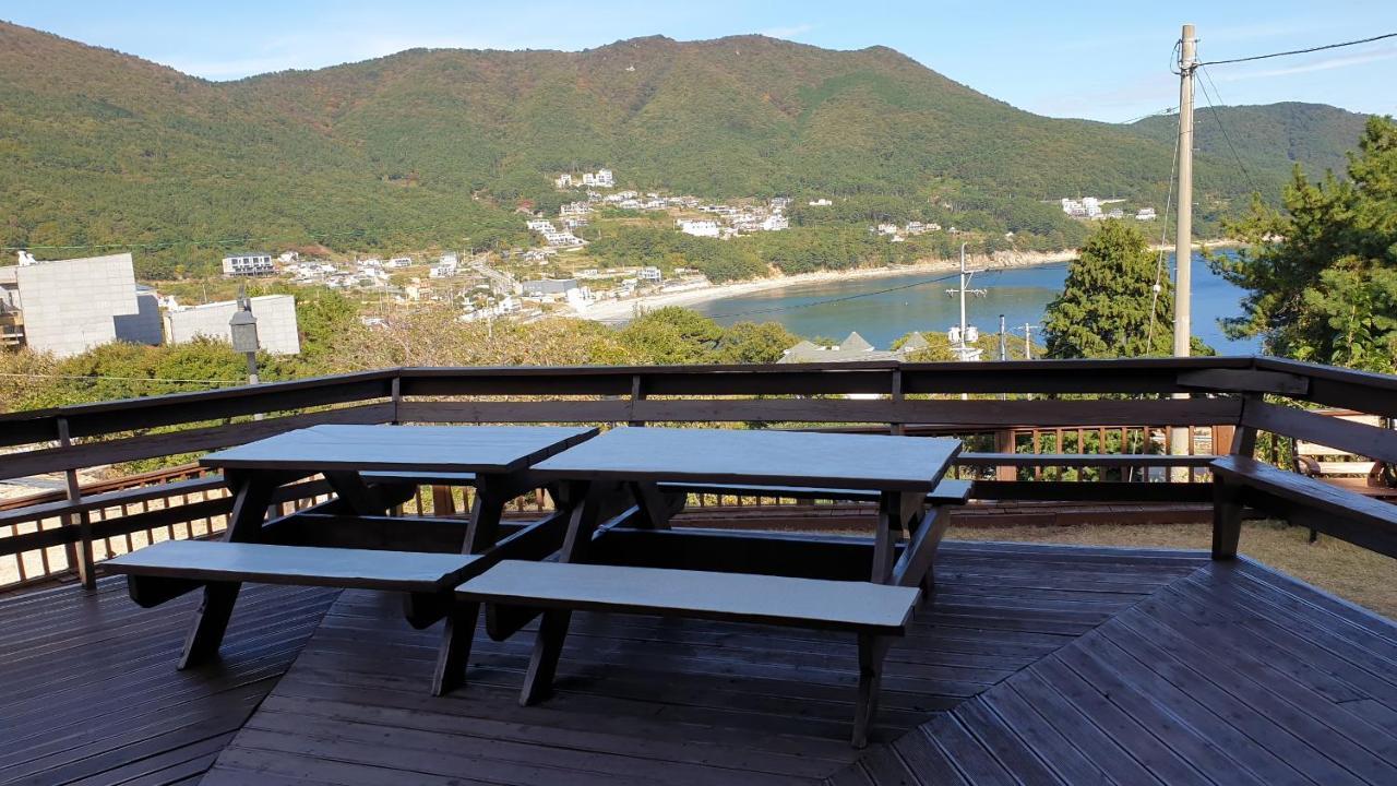 Travel Sketch Pension Geoje Exterior photo
