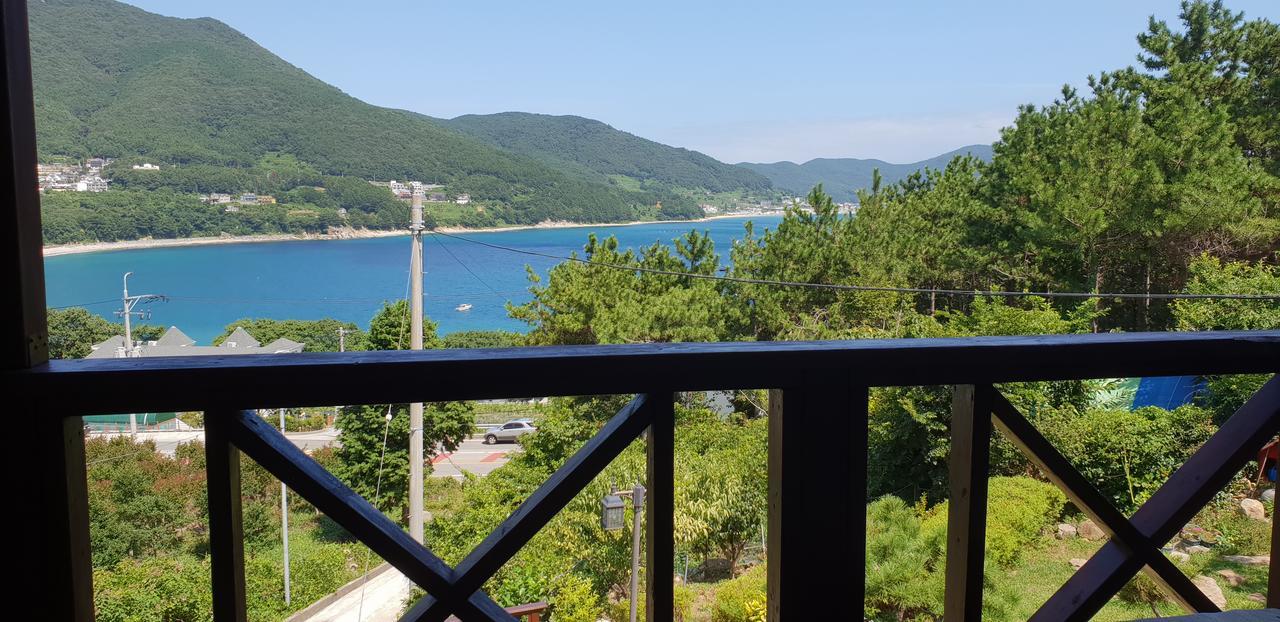 Travel Sketch Pension Geoje Exterior photo