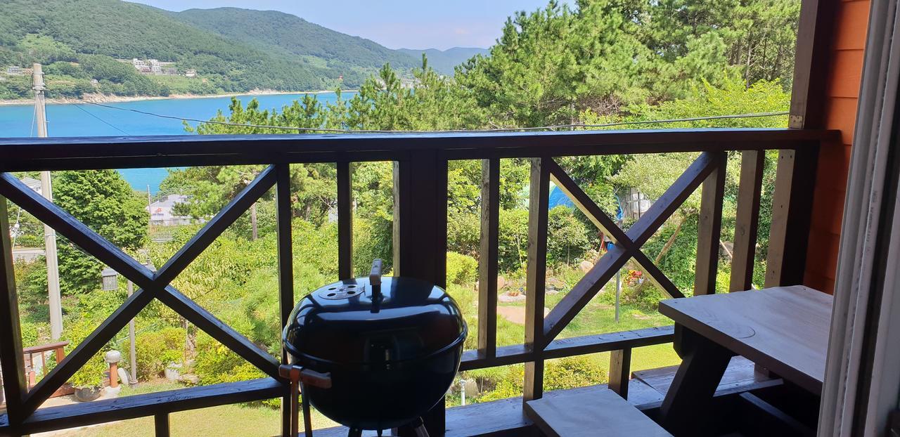 Travel Sketch Pension Geoje Exterior photo