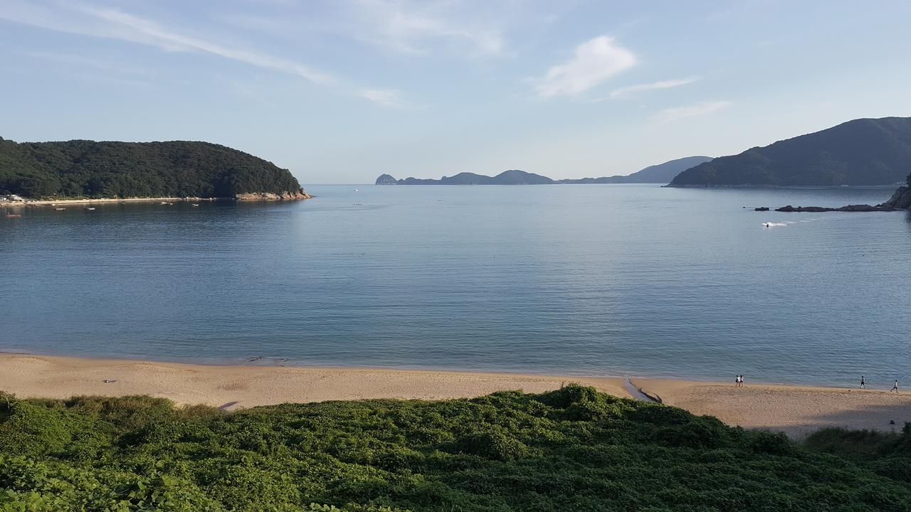 Travel Sketch Pension Geoje Exterior photo