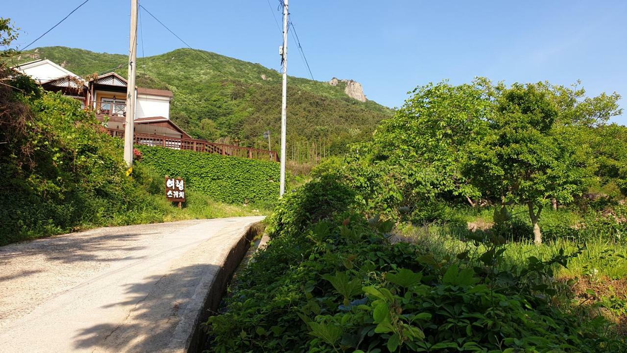 Travel Sketch Pension Geoje Exterior photo